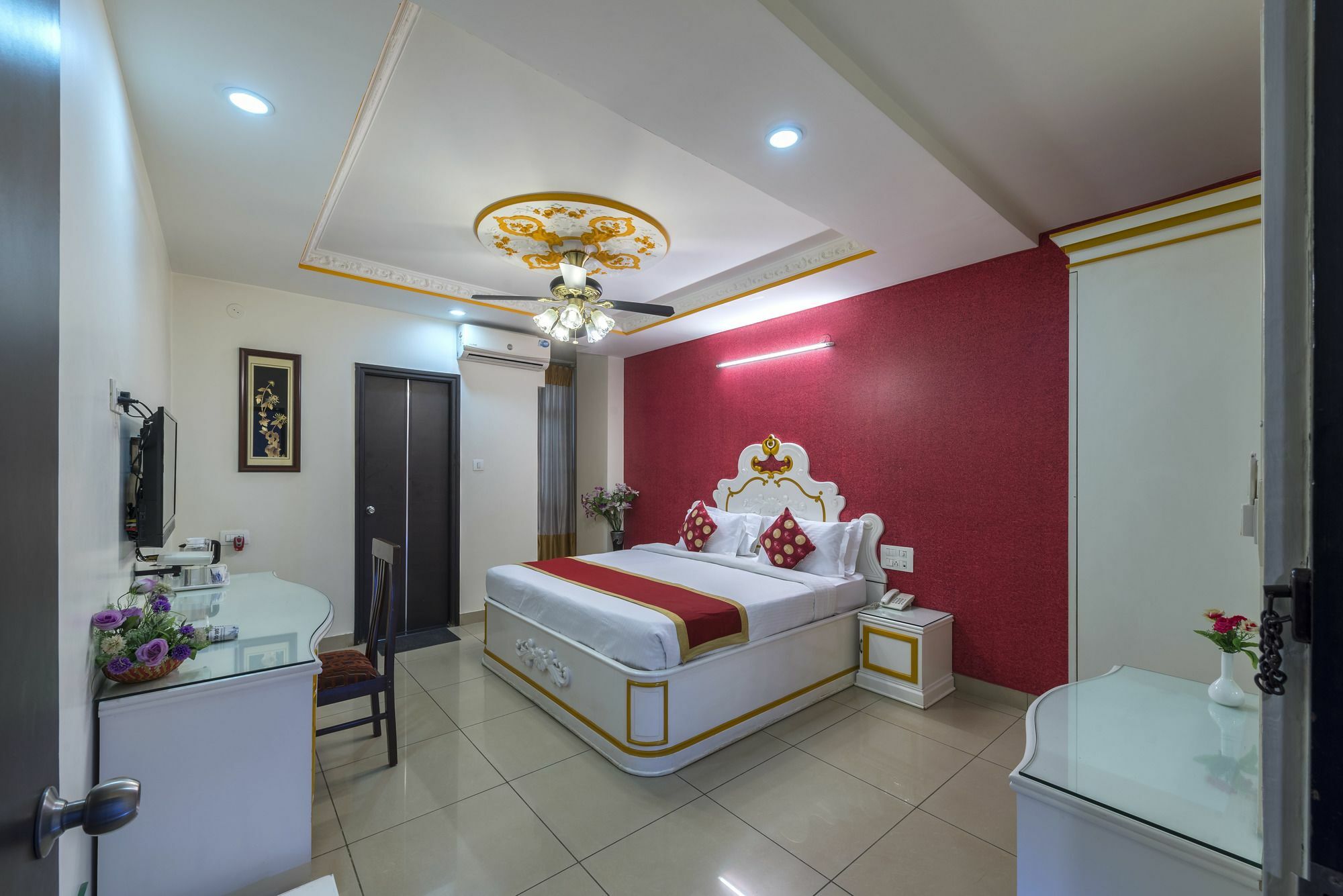 Hotel Treebo Raj Elegance Manyata Tech Park Bangalore Exterior foto
